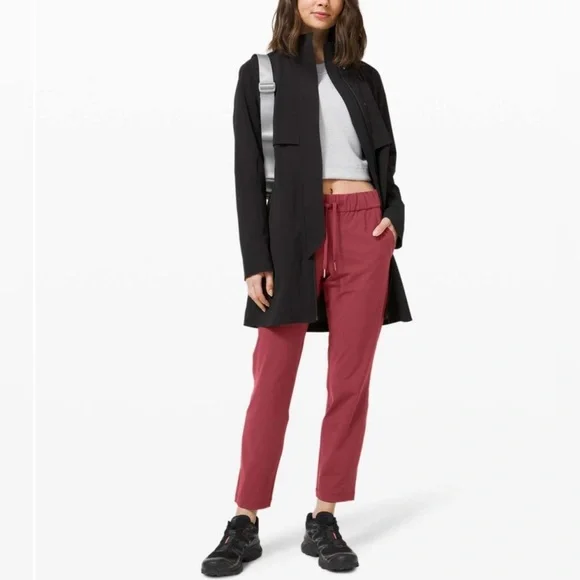 Lululemon On the Fly 7/8 Pant in Chianti - Picture 9 of 9